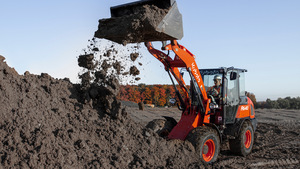 Pour tracteur à pied R40 Series 50 HP avec moteur de boîte de vitesses-Garantie de 5 ans Aménagement intérieur amélioré pour une utilisation plus facile - Product Image 2