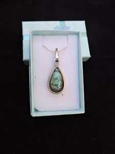 Collier en argent en Labradorite Bijoux faits main avec pierre naturelle Design élégant et unique - Product Image 5