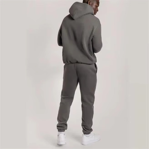Chándal deportivo grueso de algodón ligero para hombre, conjunto de Sudadera con capucha y pantalones personalizables, respetuoso con el medio ambiente - Product Image 2