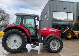 TRACTOR MASSEY_FERGUSON 2010 - Product Image 2