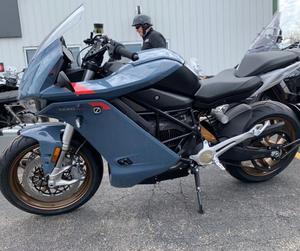NEW DEAL HAUTE PERFORMANCE ÉLECTRIQUE ZEROS SR/S SPORTBIKE MOTO COUPLE INSTANT CHARGEMENT RAPIDE BATTERIE À LONGUE PORTÉE> 80 km/h - Product Image 2
