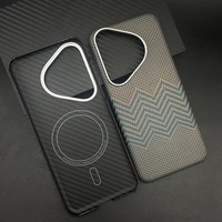Coque de téléphone portable ultra-fine en fibre de carbone avec protection magnétique pour appareil photo, antichoc, légère et durable
