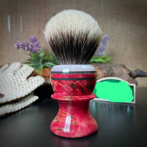 แปรงโกนหนวดทำจากโครเมี่ยมพร้อมปลายสีเงินแบดเจอร์ขนปานกลาง - Product Image 2