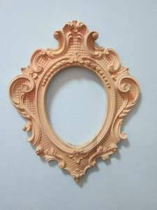 Espejo colgante de pared de gran tamaño con marco de madera elaborado en estilo antiguo, perfecto para una elegante decoración interior del hogar - Product Image 5