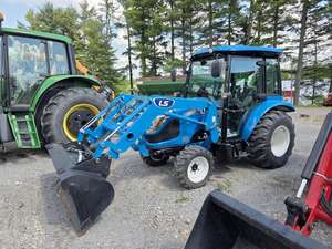 Tractor LS MT226HE 25HP HST 4WD Tractor de ruedas con bomba HST Motor Caja de cambios Cojinete Núcleo Componentes para alta productividad - Product Image 2