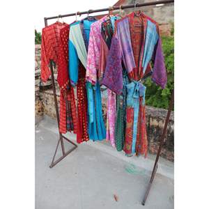 Robe Kimono d'été en soie pour femmes Peignoir et vêtements de nuit imprimés doux Ladies Loungewear - Product Image 6