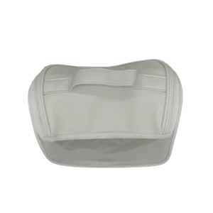 Nueva bolsa de cosméticos de maquillaje personalizada con logotipo personalizado Material de PU Blanco Bolsa de cosméticos de maquillaje de viaje con cremallera hecha en Vietnam - Product Image 5