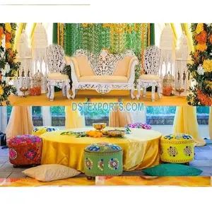 Unglaubliche Hochzeit Haldi Mehndi Zeremonie Dekor indischen Stil Haldi Thema Hochzeit Bühnen dekor Erstaunliche Fusion Hochzeit Haldi Dekor