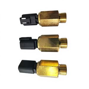 Capteur de température d'eau du moteur adapté aux accessoires d'excavatrice JCB 701-80324 70180324 - Product Image 1