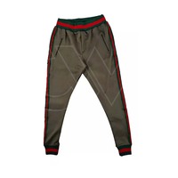 Survêtement Homme Style Sportif Streetwear Personnalisé en Coton – Sweat à Capuche et Pantalon – Design Uni avec Logo d'Entreprise Personnalisé – Vente en Gros