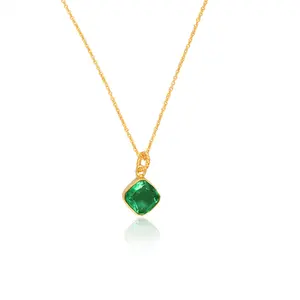Supplier of Doublet Zambian Emerald Quartz Gemstone Flower Design Silver Pendant Manufacturer of Fine Silver Jewelry