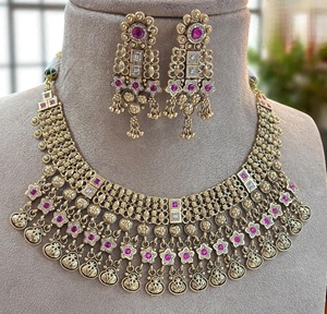 Conjunto de collar Rajwadi chapado en oro de calidad superior tradicional con pendientes para mujer, conjunto de collar clásico para ropa de boda - Product Image 2