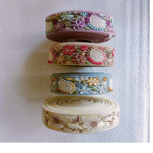 Diseño de Paisley hecho a medida bordado en varios colores en diseños étnicos para diversos fines en diferentes tamaños - Product Image 4