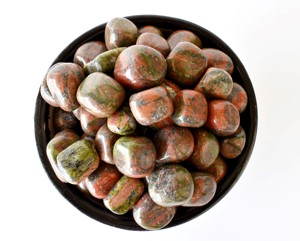 Venta al por Mayor de Piedras de Unakita Pulimentadas de Aspecto Espléndido para Decoración de Bodas y Diseño de Regalos - Product Image 1
