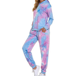 Vente en gros de survêtements en coton et polyester pour femmes, logo personnalisé, broderie imprimée, survêtements décontractés très vendus pour femmes - Product Image 5