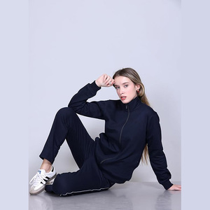 Chándal informal de lana de invierno con cremallera completa para mujer, sudadera con patrón sólido y conjunto de pijama con cuello de lazo, decoración de botones bordados - Product Image 3