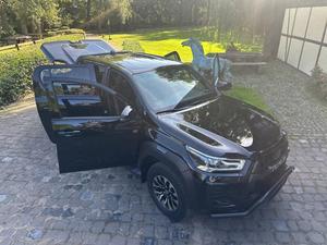 Nuovo Toyota Hilux Pickup GR SPORT 5 Posti Fari a LED Pneumatici R18 Guida a Sinistra Motore a Benzina Potenza 150 kW (204 CV) - Product Image 2