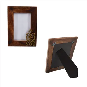 Wooden Frames Natural Polished Finishing And Antique Look Design Photo Frame Albums and Frame Accessories