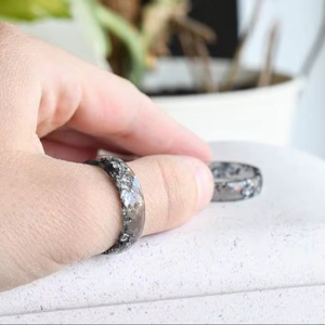 Resin Acrylic Rings Round Shape Handcrafted Love Ring Women Party Jewelry Wholesale Supply for Best Price - Product Image 1