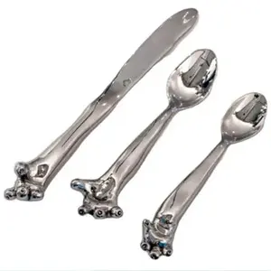 Ensemble de couverts en acier inoxydable à poignée en laiton de qualité supérieure Design élégant parfait pour les repas élégants et la vaisselle de cuisine moderne - Product Image 1