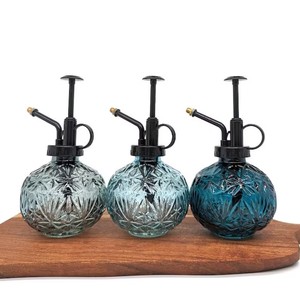 Acme Exports Indian Wholesale Small Round Sky-Blue Ribbed Glass Pump Plant Mister Sprayer Boquilla de latón Regadera - Product Image 5