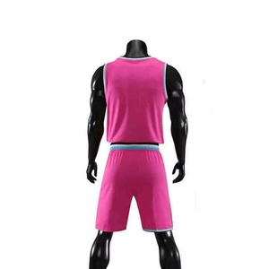 Ensembles d'uniformes de basket-ball pour adultes en gros, vêtements de sport d'équipe personnalisés pour hommes, confortables, nouveau design, uniforme de basket-ball réversible - Product Image 4