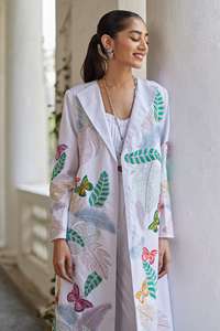 Veste d'hiver matelassée de style vintage Vêtements d'extérieur en coton rempli de textiles Suzani floraux brodés artisanaux pour l'automne et l'été - Product Image 4