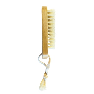 Spazzola per unghie in legno - MSV. - Product Image 2