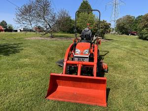 Tracteur à roues Kubota BX25D 4WD pour l'agriculture, chargeuse-pelleteuse avant et arrière avec moteur et composants du noyau de l'engrenage utilisés en France - Product Image 5
