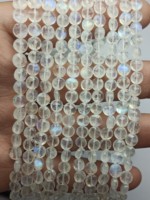 Haute qualité qualité blanc naturel arc-en-ciel pierre de lune facettes pièces perles 4-5mm taille authentique fabrication de bijoux prêt à porter femmes