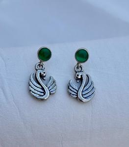 Boucles d'oreilles en argent sterling 925 avec cristal vert, boucles d'oreilles charmantes, belles boucles d'oreilles en argent élégantes, bijoux oxydés - Product Image 2