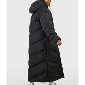 Chaqueta Acolchada de Diseño Clásico para Mujer, Transpirable, Personalizable, de Color Sólido, con Tela Moderna - Product Image 2