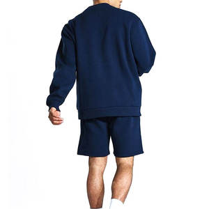 Nouvel été personnalisé Ensemble 2 pièces pour hommes Motif solide Manches courtes T-shirts surdimensionnés Ensemble jumeau Costume de sport - Product Image 2