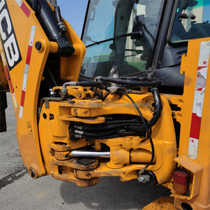 รถตักล้อยาง JCB 4CX มือสอง ผลิตในญี่ปุ่น สภาพดี เครื่องจักรสำหรับงานดิน กำลังเครื่องยนต์ 100 กิโลวัตต์ ผ่านการทดสอบและตรวจสอบแล้ว - Product Image 5