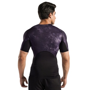 T-shirt de compression sportif pour homme en polyester et élasthanne, coupe ajustée, extensible, respirant, séchage rapide, pour la gym et l'entraînement, vêtement athlétique, OEM, personnalisation frontale - Product Image 4