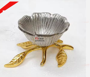 Offre spéciale, bol de service en aluminium et métal fini argent avec support au design d'oiseau doré pour restaurant et bar d'hôtel - Product Image 2