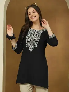 Robe courte droite en rayonne noire brodée, tricotée en tricot extensible, mode estivale, tenue de soirée, vêtements pour femmes et filles - Product Image 3