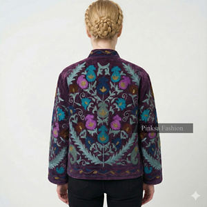 Manteau court ethnique vintage en velours noir, style bohème, brodé à la main, motif floral, écologique, luxe pour femmes, hiver - Product Image 3