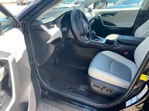 Occasion 2024 pour Toyota Hybrid AWD XLE Premium avec sièges en cuir, caméra de recul, conduite à gauche et écran tactile - Product Image 4