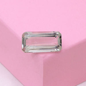 Compre la piedra preciosa suelta facetada amatista de corte esmeralda natural de grado superior para la fabricación de joyas piedra natal | Venta al por mayor disponible - Product Image 3