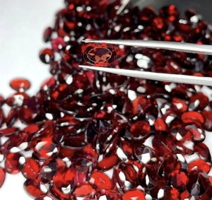 Increíble piedra de corte granate 5x7mm 6x8mm forma ovalada Fabricación de piedras preciosas sueltas para joyería 100 Cts 1 caja - Product Image 2