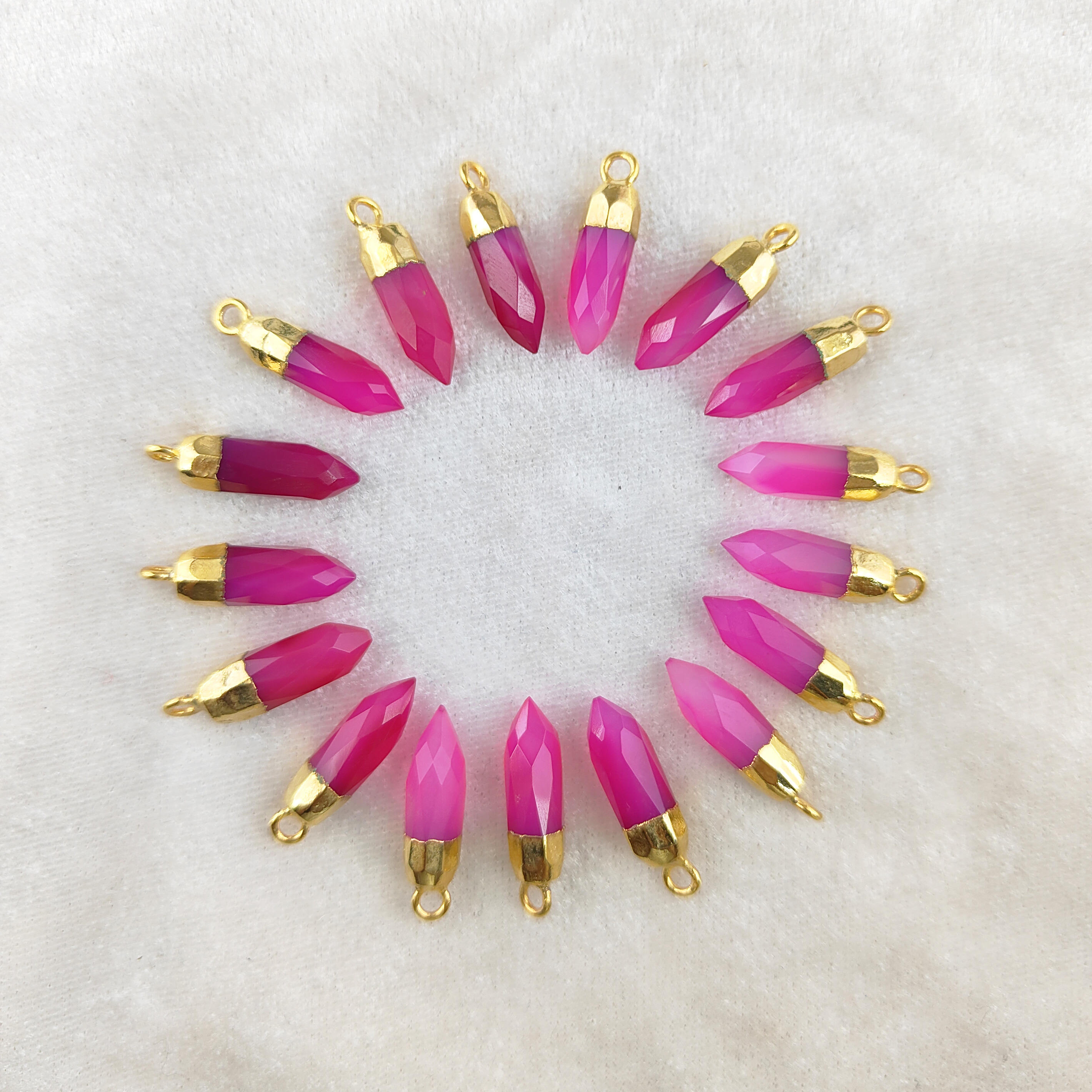 พลอยคาลซิโดนีสีชมพูยอดนิยม