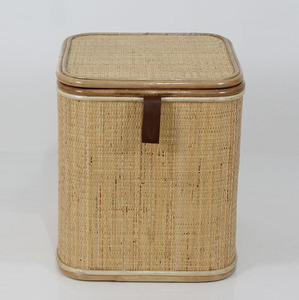 Attan Square Laundry et/2 - Product Image 6