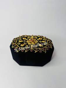 Boîte à bijoux en velours Shanell faite à la main, broderie personnalisée, motif stylé, solution de rangement durable, meilleur prix - Vente en gros - Product Image 6