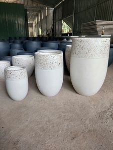 Jardinière en fibre de verre personnalisée du fabricant direct Style vietnamien pour la maison et le jardin Pot de fleur pot léger en Fiberstone - Product Image 2