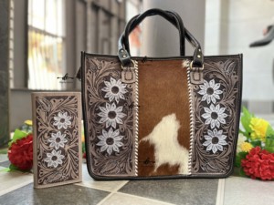 Conjunto de Cartera Larga y Bolso Tote, Bolsos Tallados a Mano con Piel de Vaca, para Mujer, Bolso Multiusos Elegante, Regalo para Ella - Product Image 4