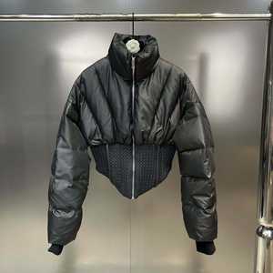 Veste matelassée d'hiver personnalisée la plus populaire, unisexe, avec matelassage fantaisie, logo sur le devant, capuche, coupe-vent, respirante - Product Image 1