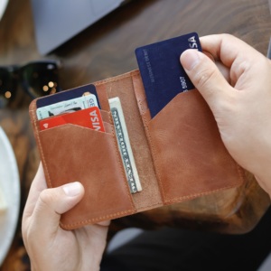 Portefeuille porte-cartes unisexe minimaliste avec coutures durables - Product Image 2