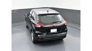 Voiture d'occasion certifiée LHD/RHD Kicks Play S FWD 2025 - Product Image 6