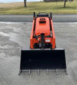 Cargador Compacto Kubota SCL1000 a Precio Económico en Existencia - Product Image 6